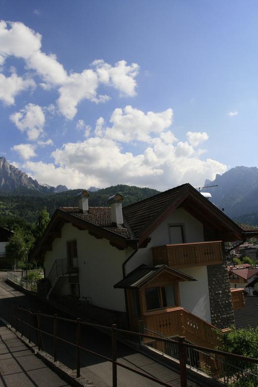 Bed and Breakfast Minavill La Casa Sulle Dolomiti Фьера-ди-Примьеро Экстерьер фото